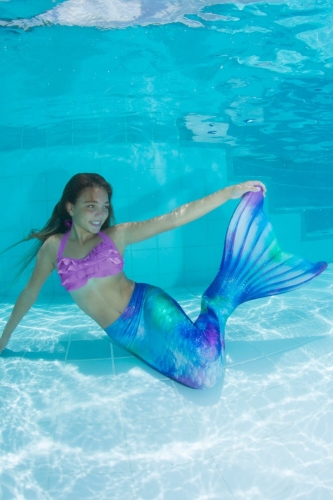 FinFun Mermaid Tail Watercolour Waves Size S (Age 6)