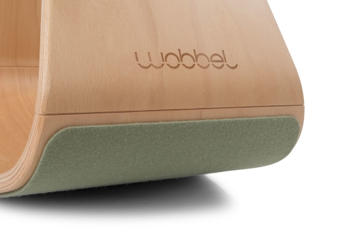 Wobbel Up clear lacquered with felt forest
