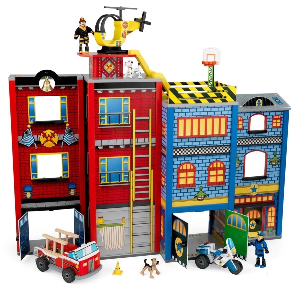 Kidkraft boy store dollhouse